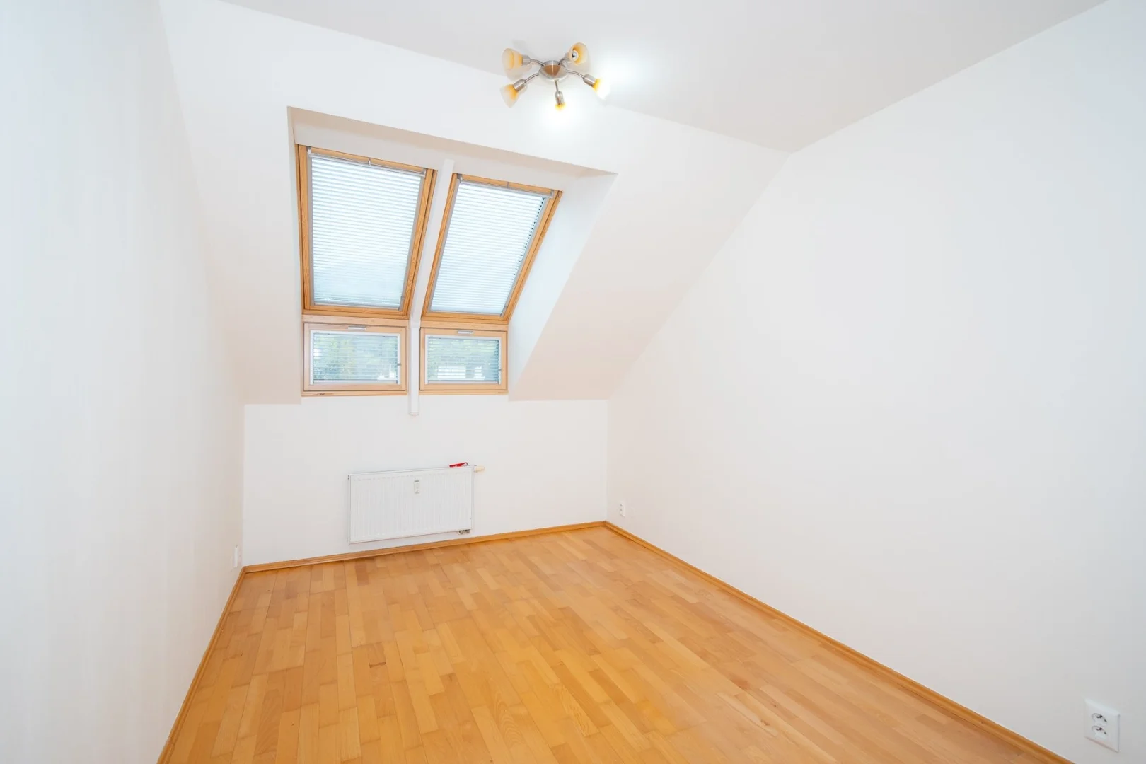 Pronájem bytu 3+kk, 84m², Na Neklance Praha