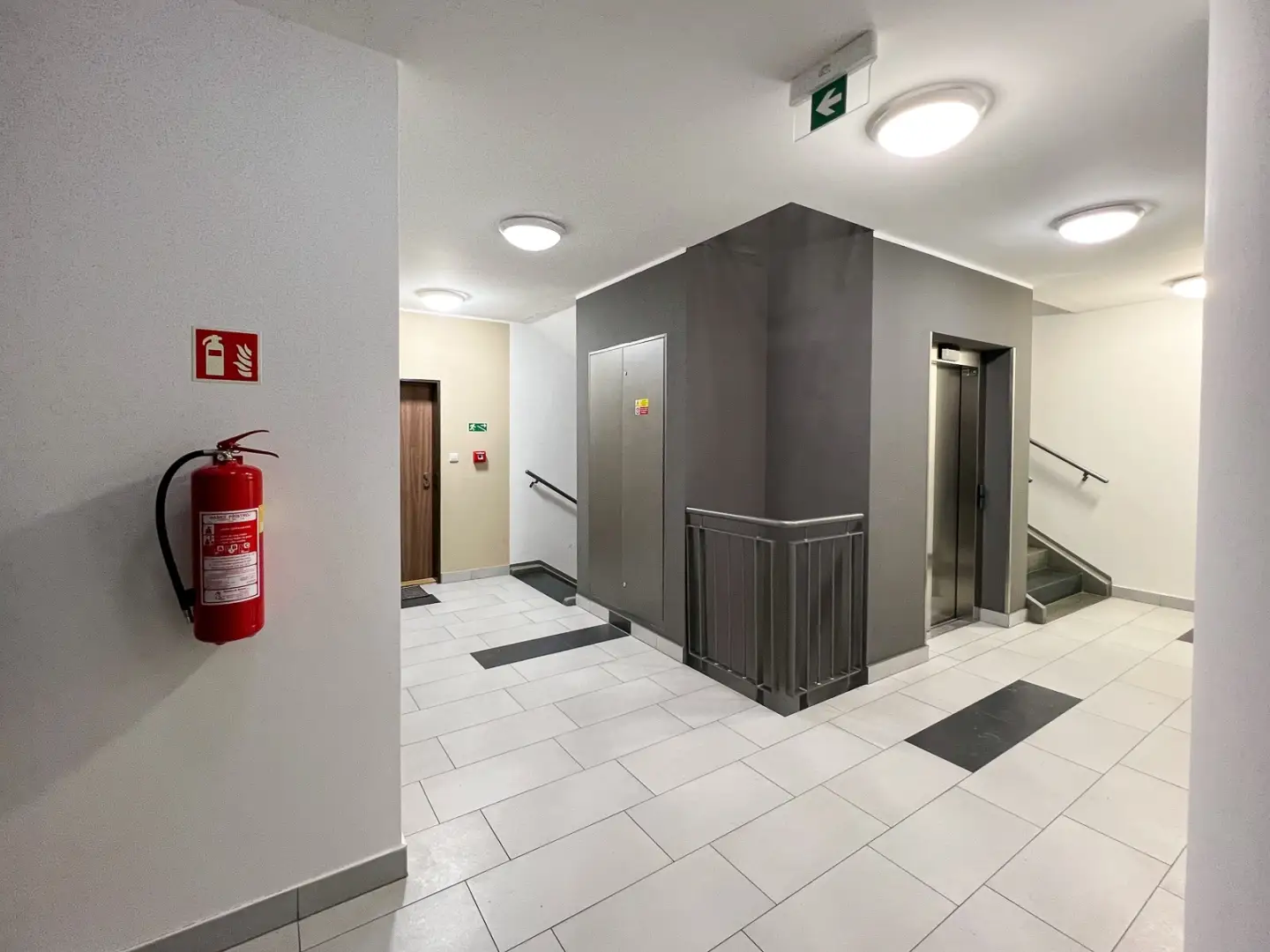 Nabízíme k pronájmu byt 2+kk, ulice Makedonská 618/9, Praha - Střížkov