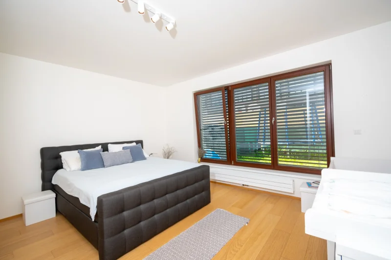 Pronájem bytu 4+kk/G/Z o výměře 120 m²  Praha - Košíře