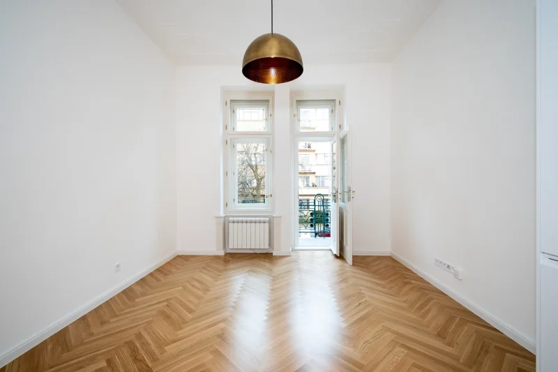 Pronájem bytu 1+kk s balkónkem, ulice Ovenecká 315/32, Praha - Holešovice