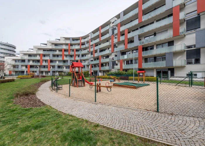Pronájem bytu 1+kk, 43m2, ulice Vojenova 2481/9, Praha - Libeň