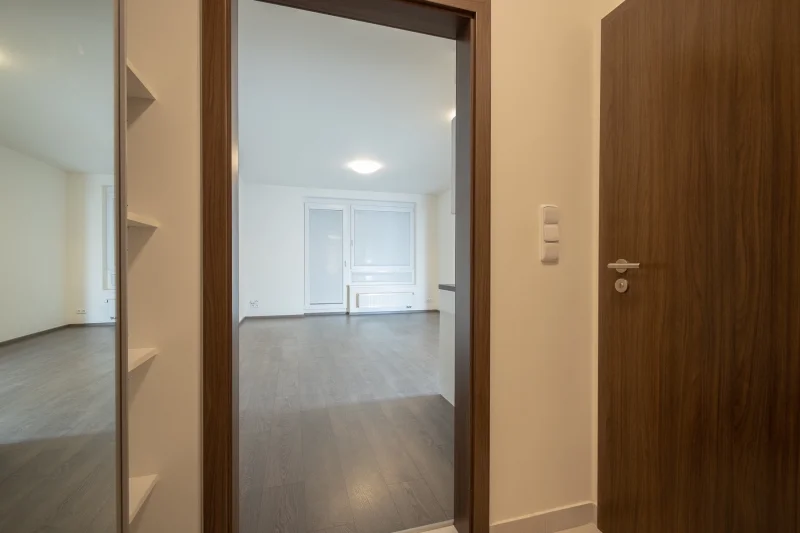Pronájem bytu 1+kk, ulice Makedonská, 34 m² + balkon