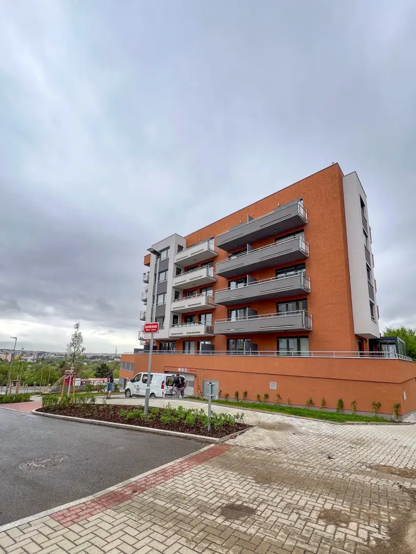 Pronájem byty 1+kk, 35 m² - Praha - Záběhlice