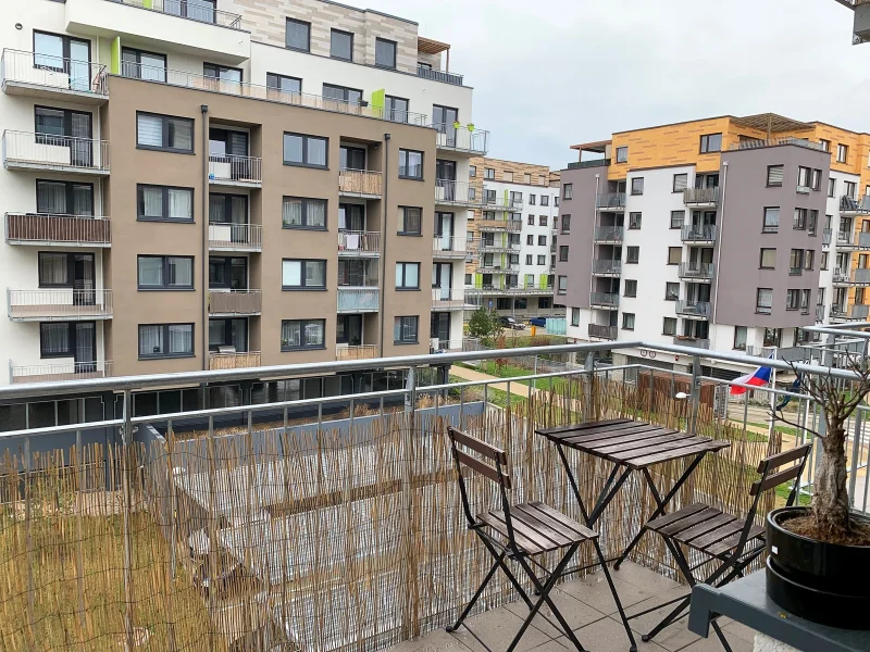 Pronájem bytu 2+kk/B, 53m² - Praha - Střížkov