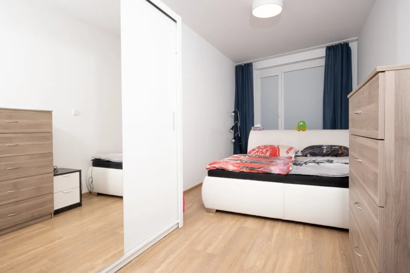 Pronájem bytu 2+kk, 56,9m2, ulice Makedonská, Praha - Střížkov
