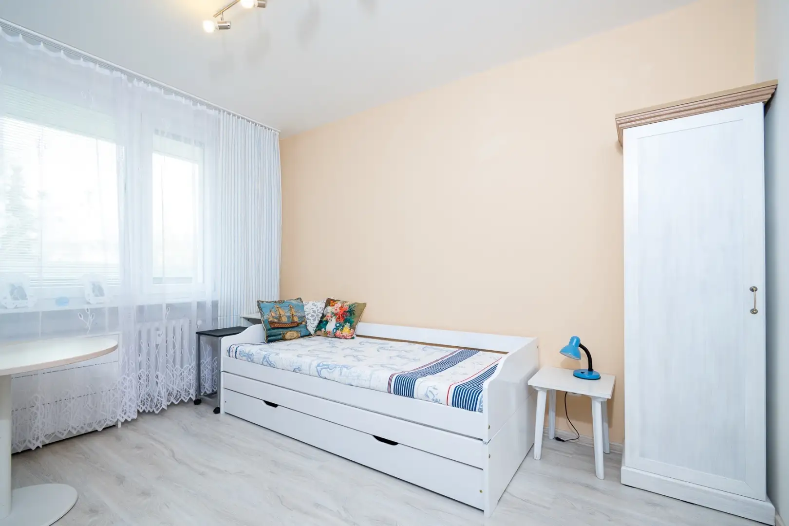 Pronájem bytu 2+kk 39m² - Praha - Hostivař
