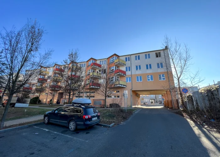 Pronájem bytu 1+kk, ulice Poděbradská 777/9, Praha - Vysočany