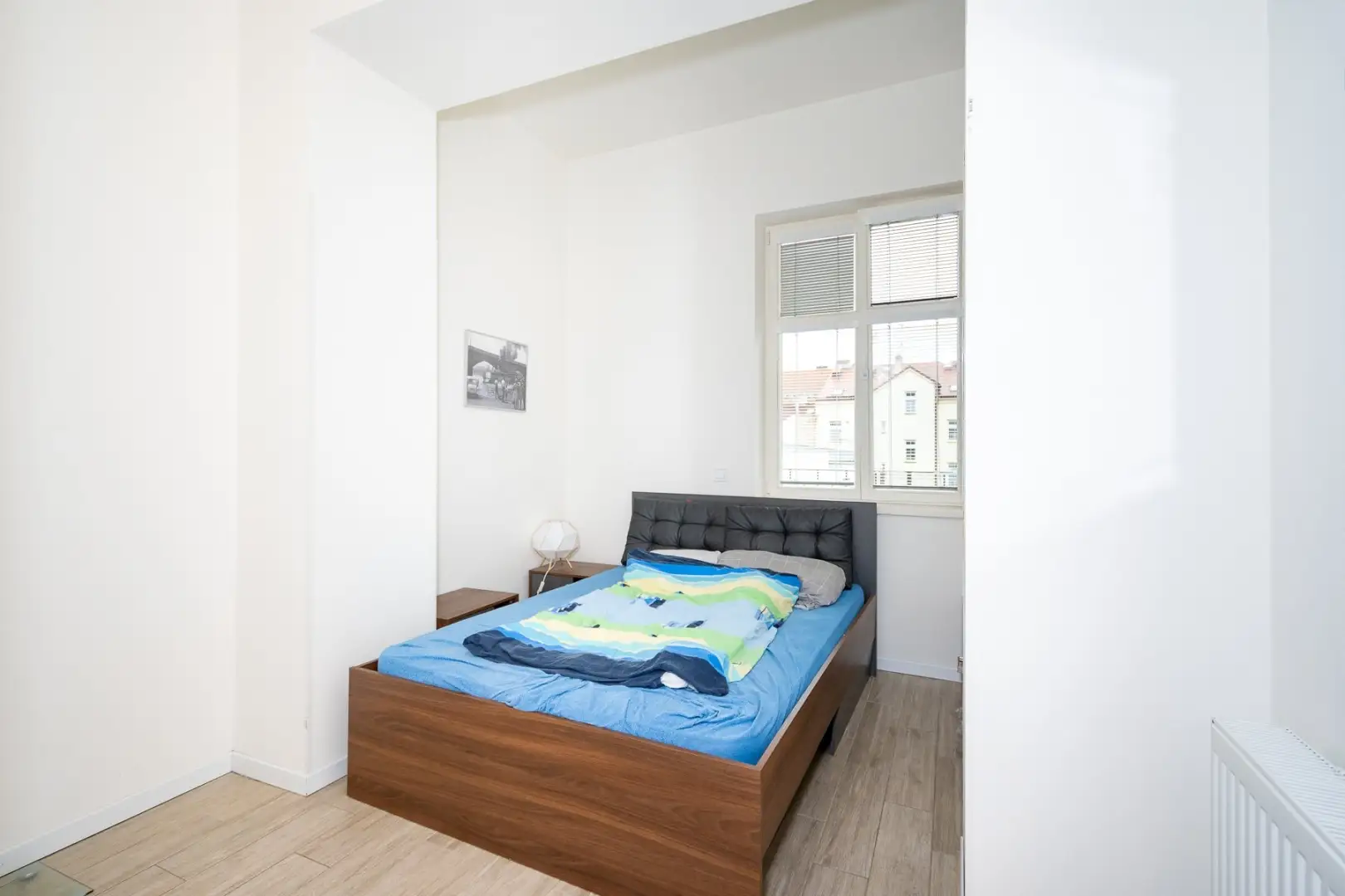 Pronájem bytu 2+kk,  37m² - Praha - Nusle