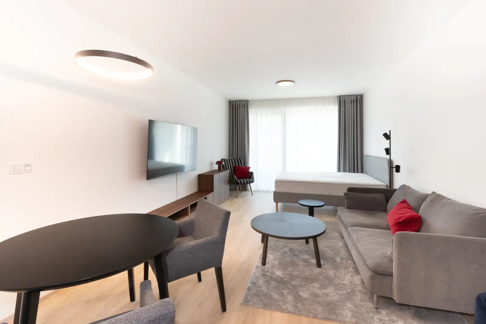 Pronájem bytu 1+kk 39 m², Praha - Žižkov
