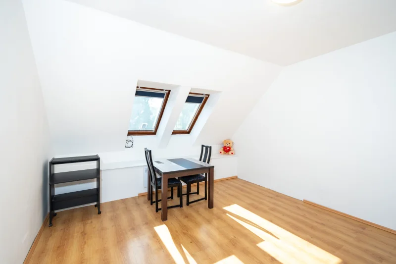 Pronájem byty 1+kk, 26 m² - Praha - Vršovice