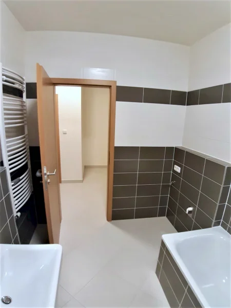 Pronájem bytu 2+kk o výměře 54 m²  Praha - Střížkov