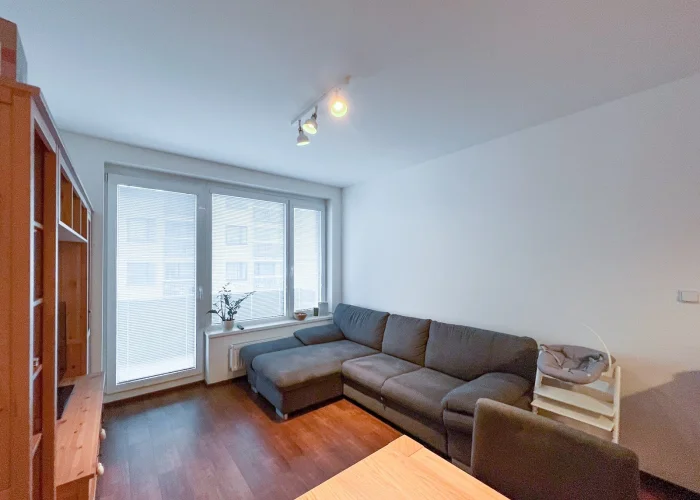 Nabízíme k pronájmu byt 2+kk, ulice Makedonská 618/9, Praha - Střížkov