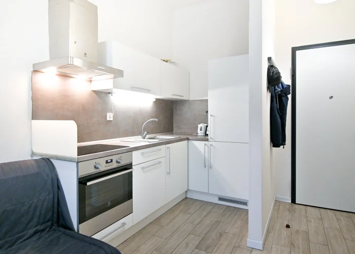 Pronájem bytu 2+kk,  37m² - Praha - Nusle