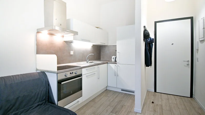 Pronájem bytu 2+kk,  37m² - Praha - Nusle