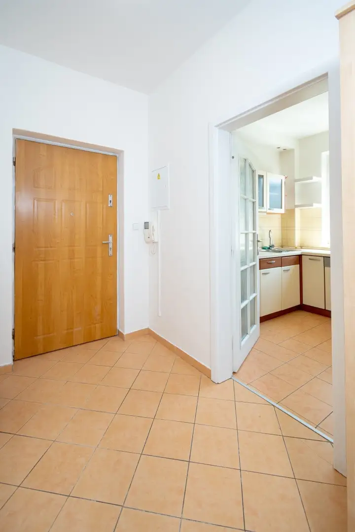 Pronájem bytu 2+1, 57 m², ulice Pod Stárkou, Praha - Michle