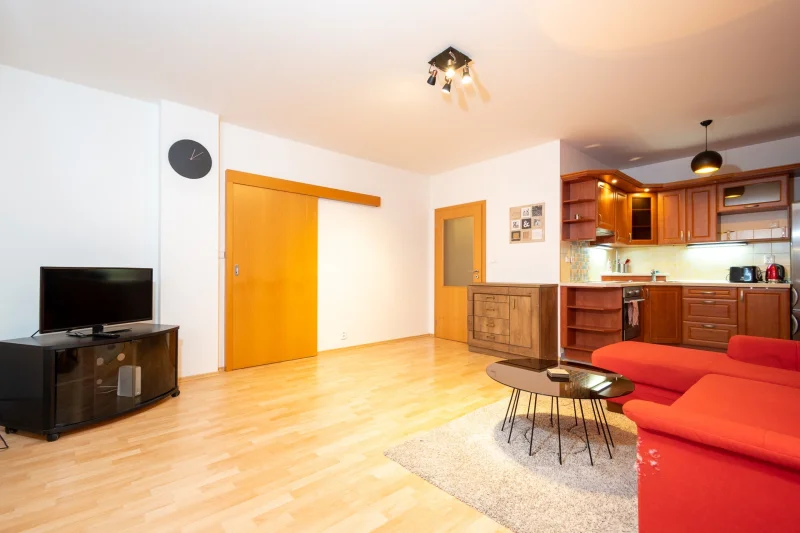 Pronájem bytu 2+kk  o výměře 55 m²  - Praha - Holešovice