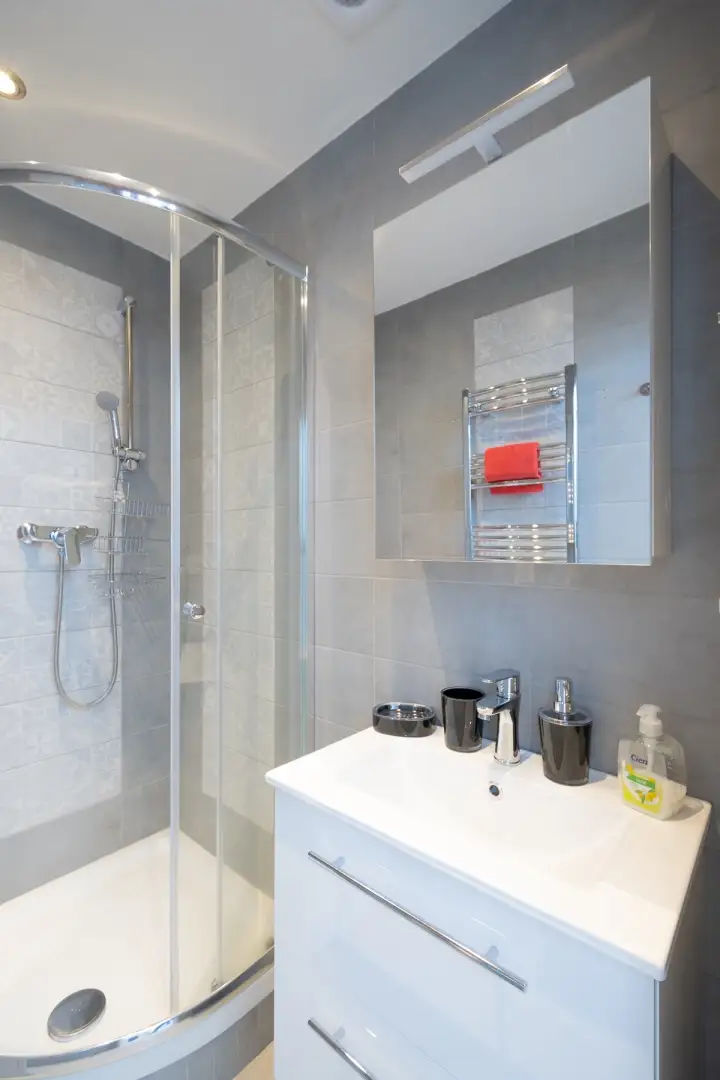 Pronájem bytu 2+kk 39m² - Praha - Hostivař
