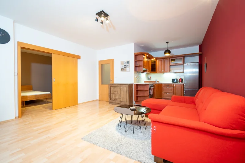 Pronájem bytu 2+kk  o výměře 55 m²  - Praha - Holešovice
