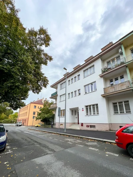 Pronájem bytu 2+kk, ulice U Kněžské louky