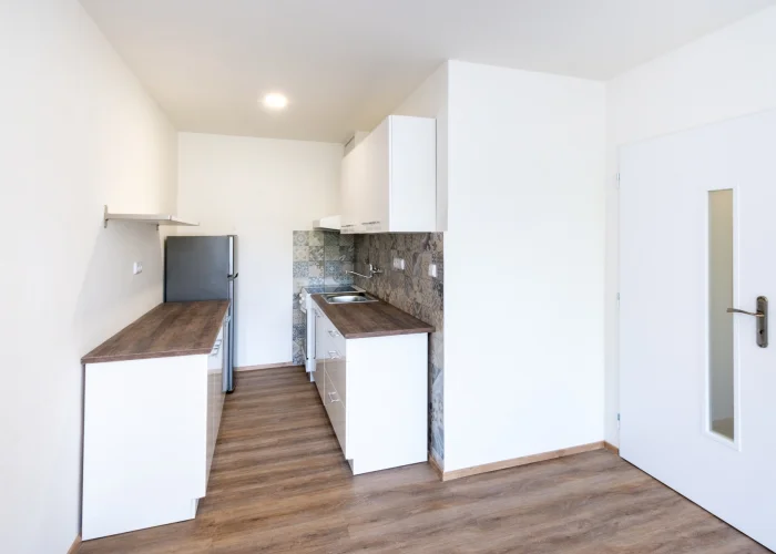Pronájem bytu 2+kk, 45 m² - Praha - Kobylisy