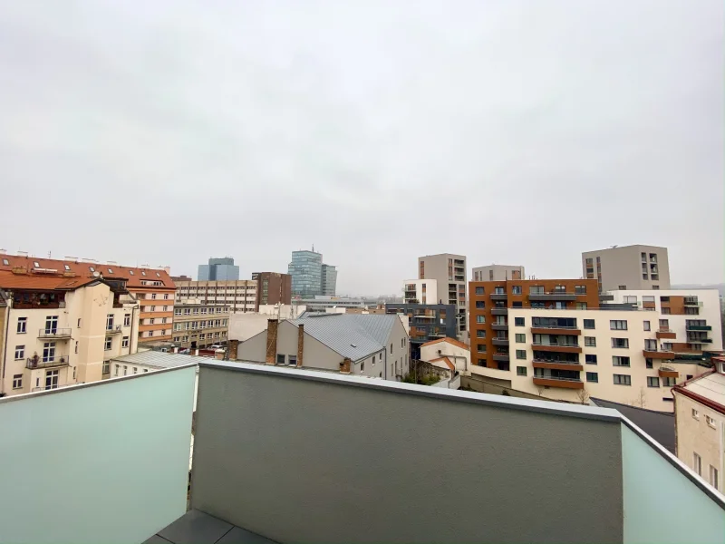 Pronájem bytu 2+kk, 58m2 s balkonem