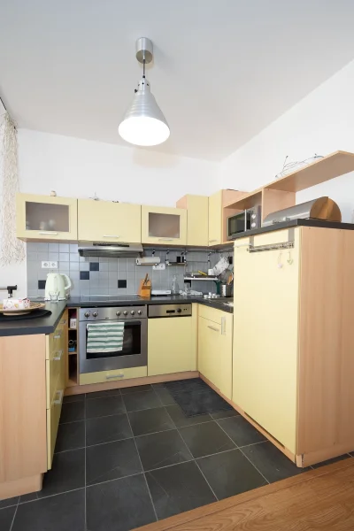 Pronájem bytu 1+kk, 47m2, s balkónem a garáží