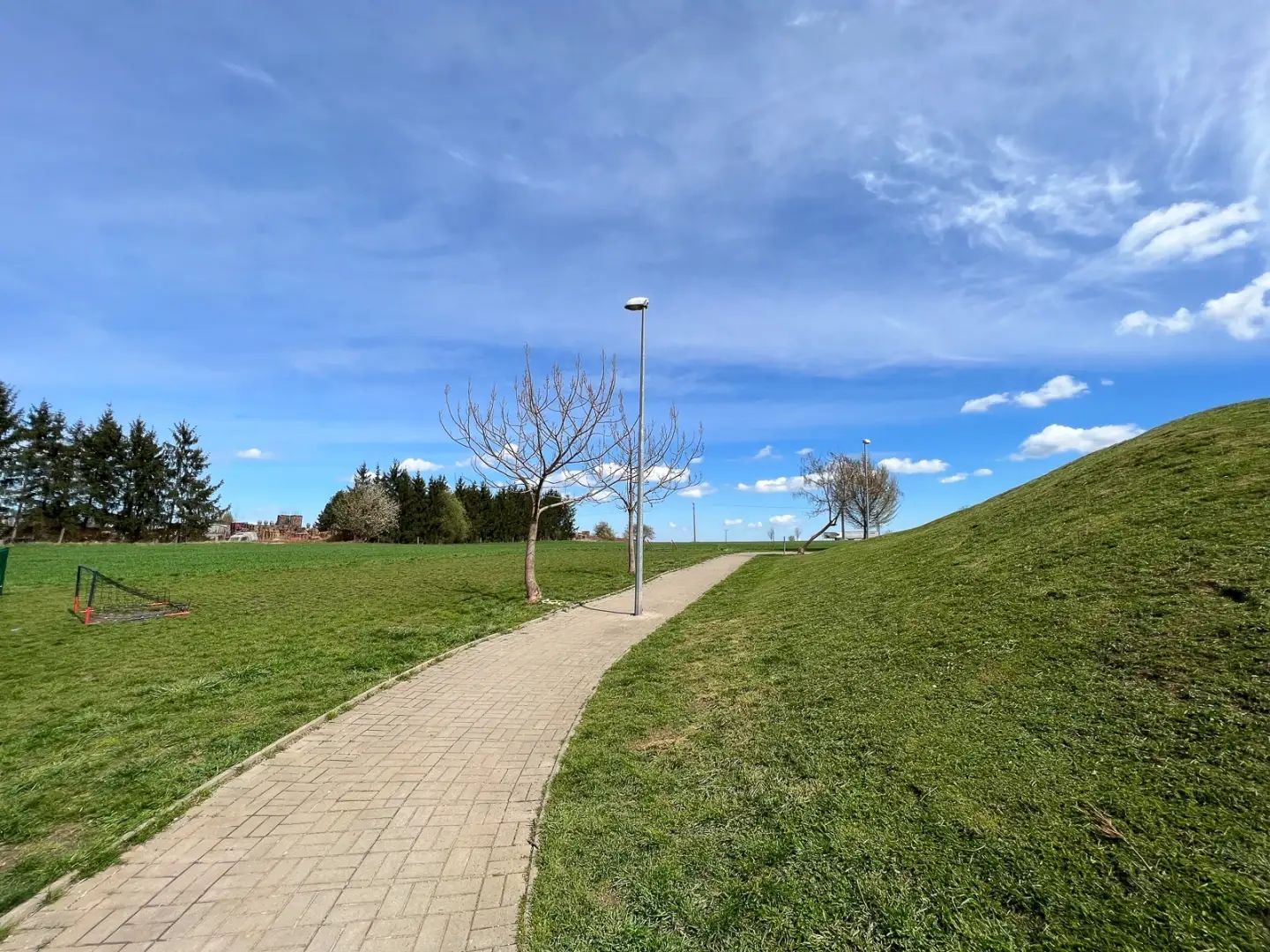 Podnájem bytu 2+kk, ulice Saturnova 1332/52, Praha - Uhříněves