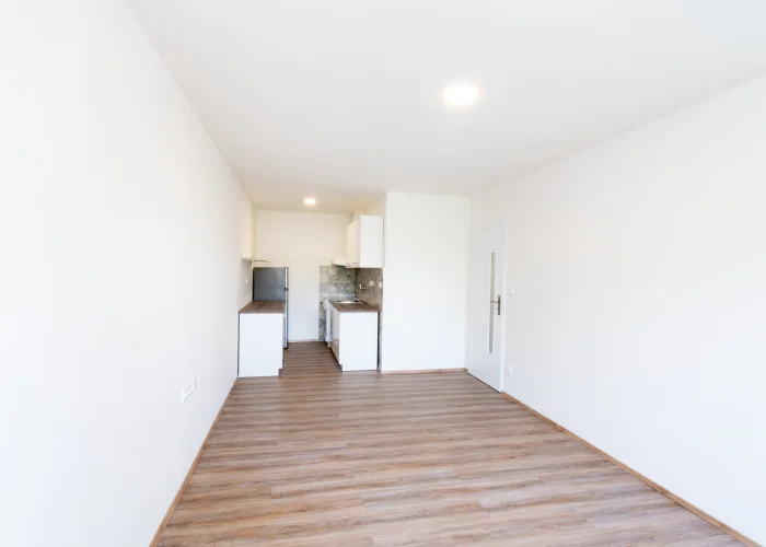 Pronájem bytu 2+kk, 45 m² - Praha - Kobylisy