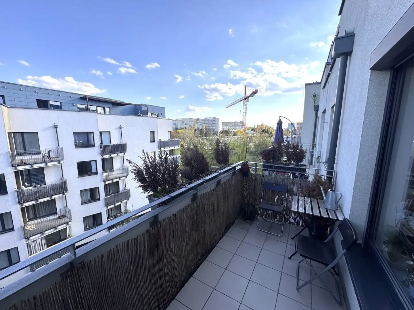 Pronájem bytu 2+kk/B/G, 54 m², novostavba, nezařízený, Praha - Střížkov