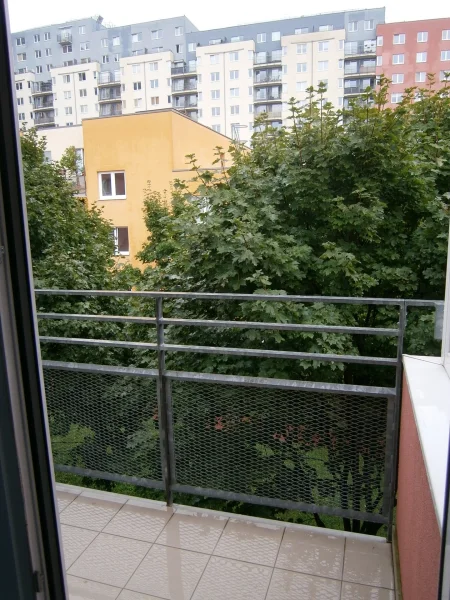 Pronájem bytu 2+kk, 50m2 - Hnězdenská, Praha 8