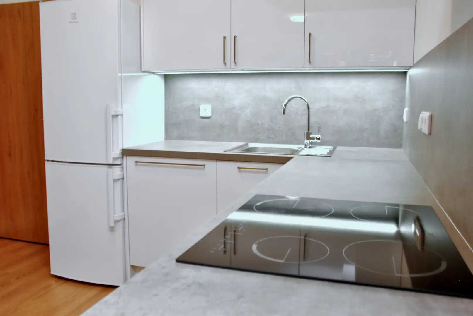 Pronájem bytu 2+kk o výměře 54 m²  Praha - Střížkov