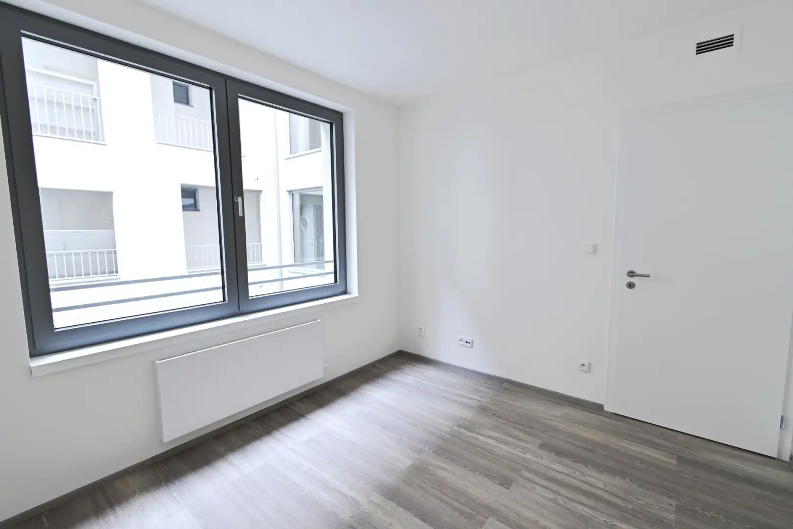 Pronájem bytu 3+kk/L/G o výměře 60 m² v lokalitě Praha - Košíře