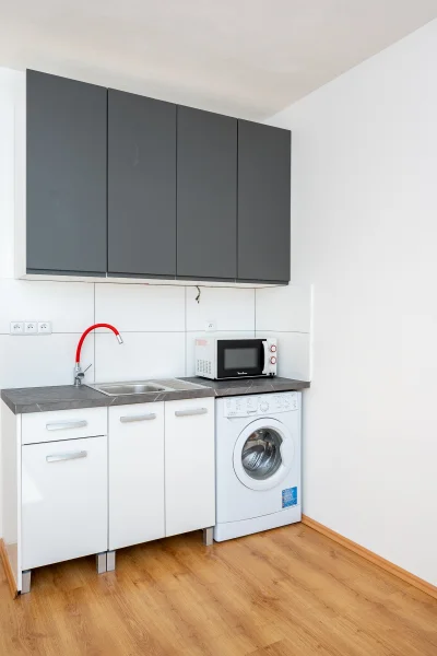 Pronájem byty 1+kk, 26 m² - Praha - Vršovice