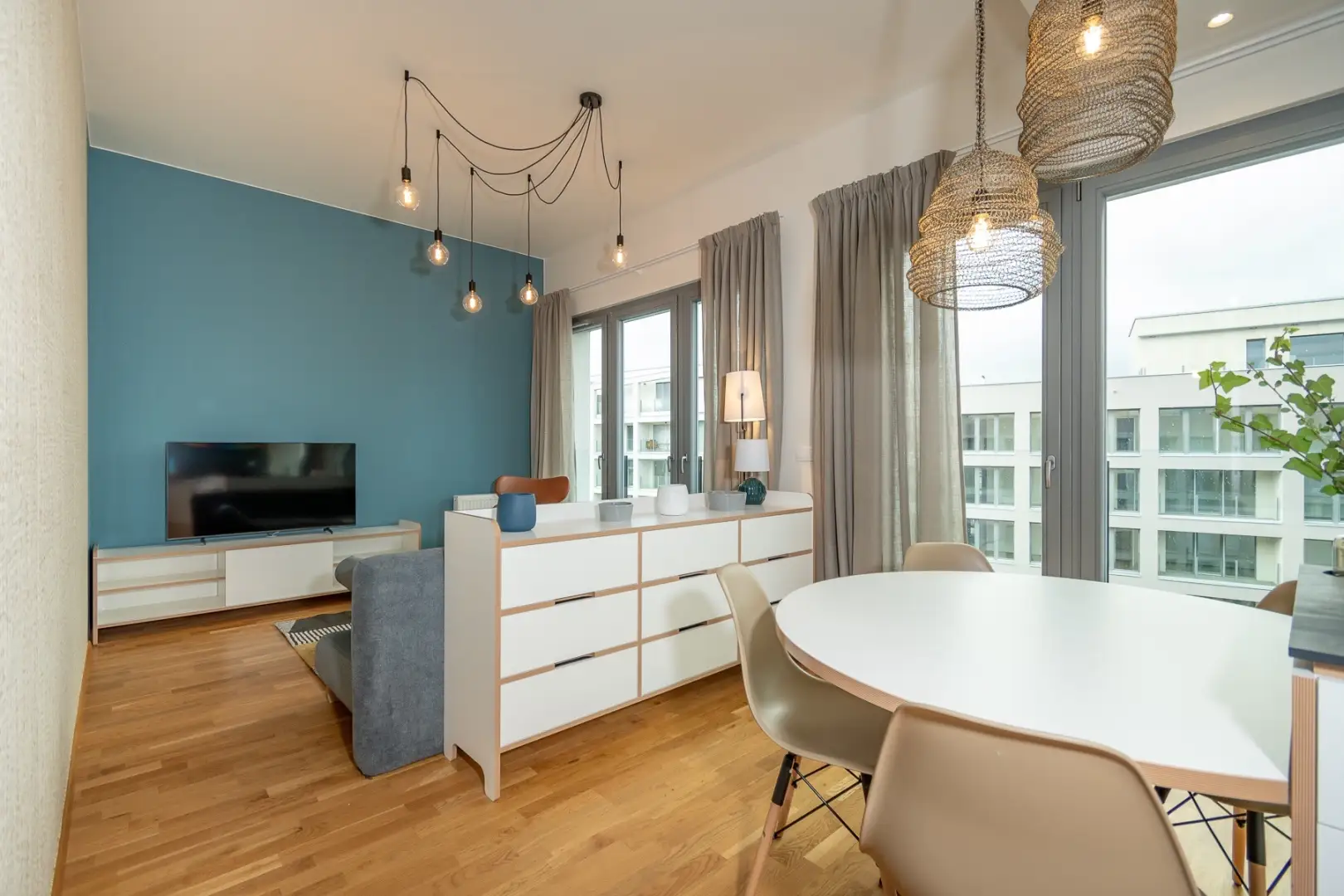 Pronájem bytu 2+kk o výměře 64.4 m² s balkónem, Praha - Karlín
