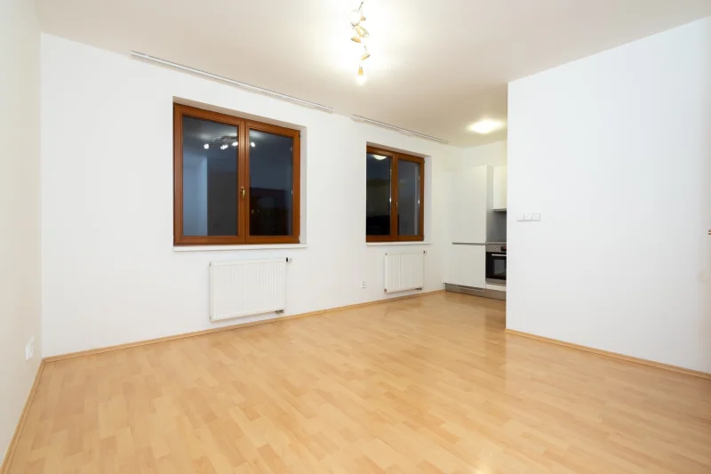 Pronájem bytu 1+kk 30m² - Praha - Malešice