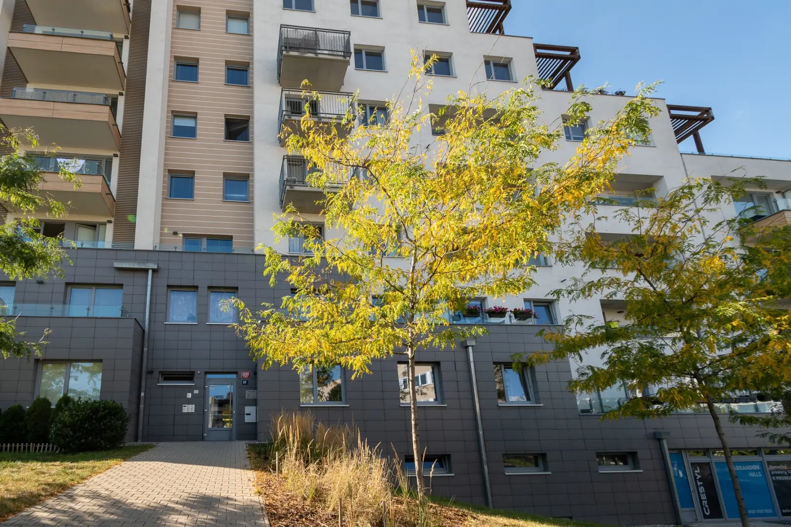 Pronájem bytu 1+kk 32m² - Praha - Hlubočepy