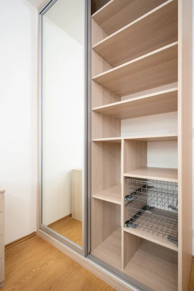 Pronájem slunného bytu 2+kk/G/B/S s výměrou  45m² - Praha - Uhříněves