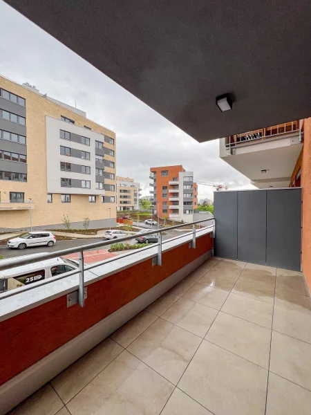 Pronájem byty 1+kk, 35 m² - Praha - Záběhlice