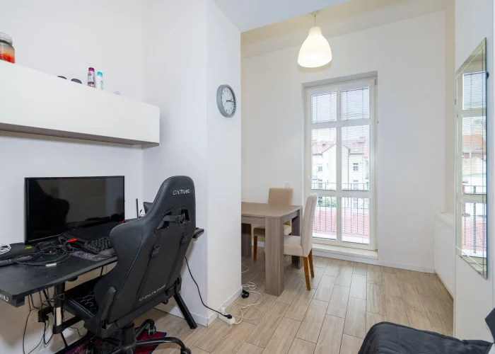 Pronájem bytu 2+kk,  37m² - Praha - Nusle