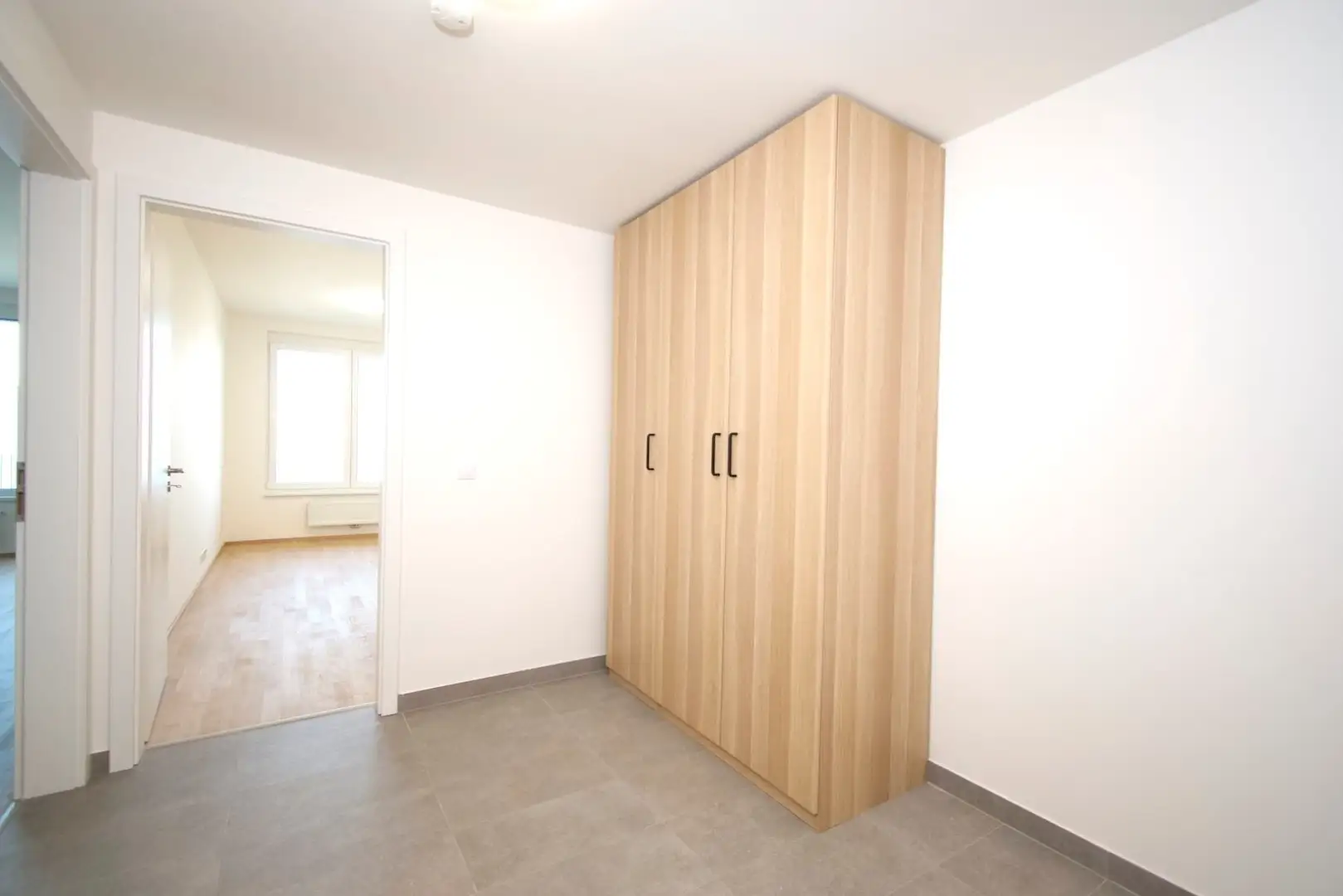Moderní byt 2+kk/B, nezařízený, ul. Smržových, Praha 9 - Vysočany