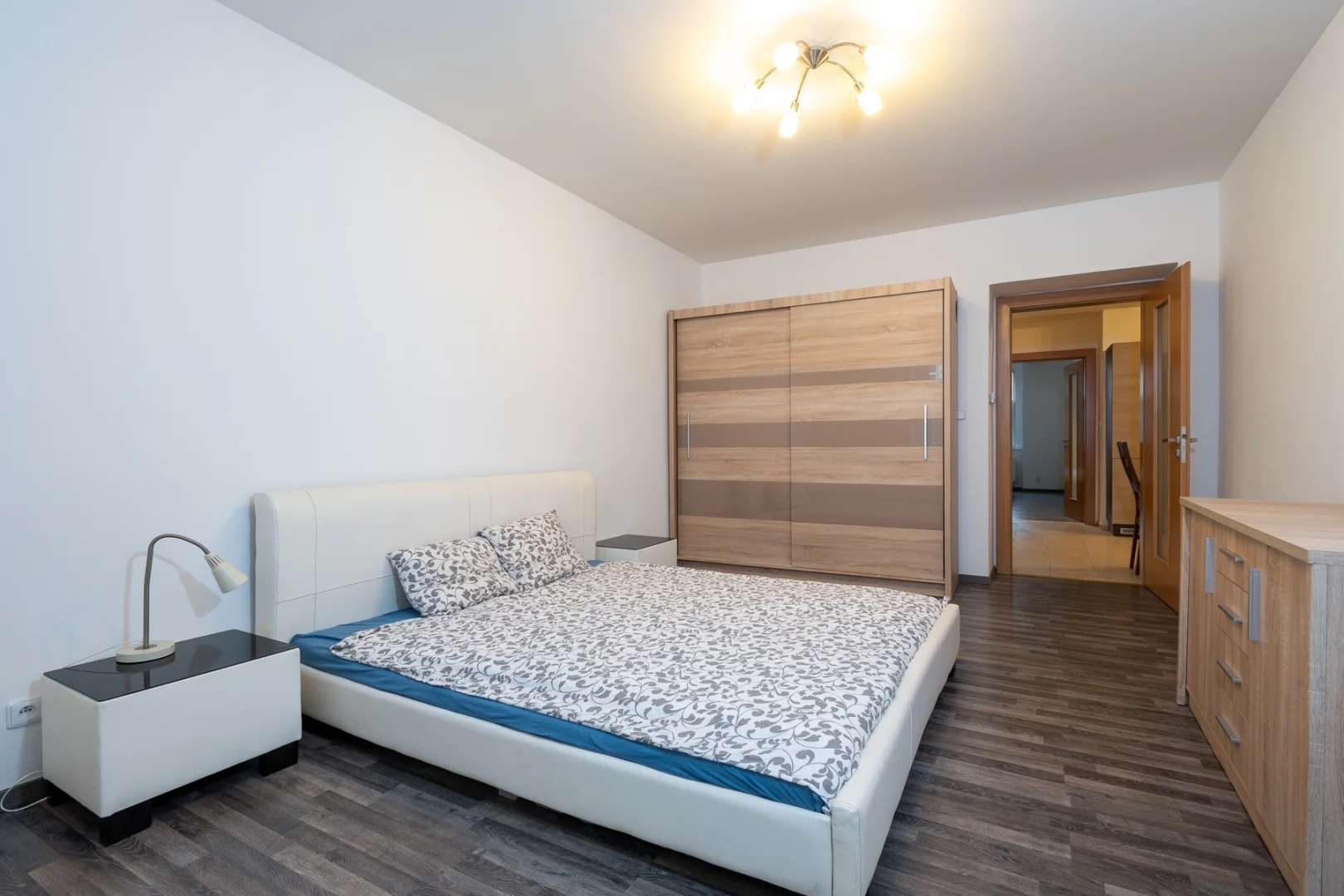 Pronájem bytu 3+1, 80m² - Praha - Košíře