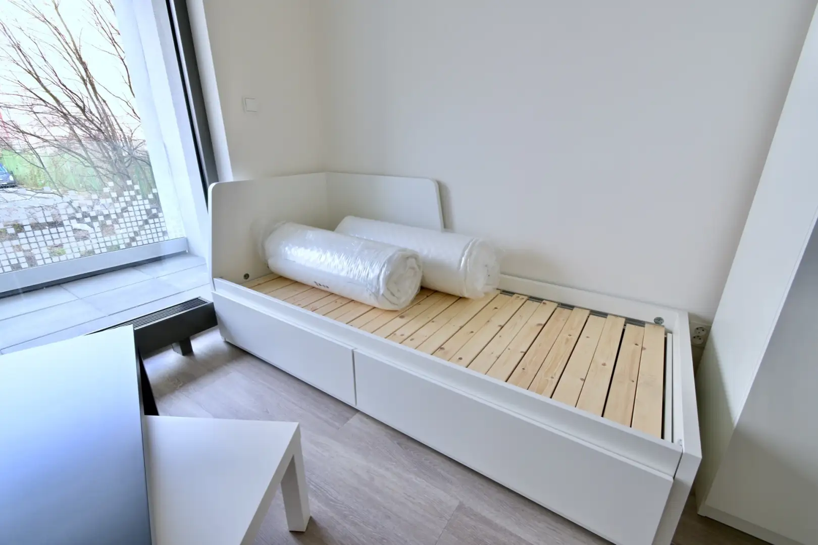 Pronájem bytu 1+kk o výměře 33 m² s lodžií v lokalitě Praha - Košíře