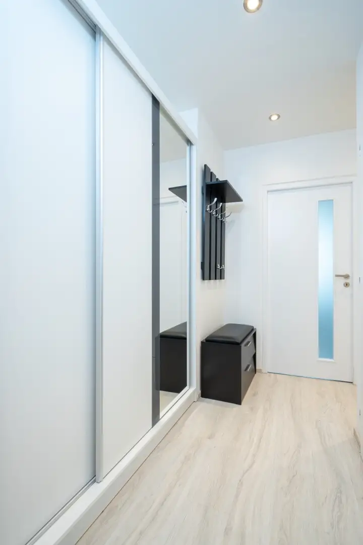 Pronájem bytu 2+kk 39m² - Praha - Hostivař