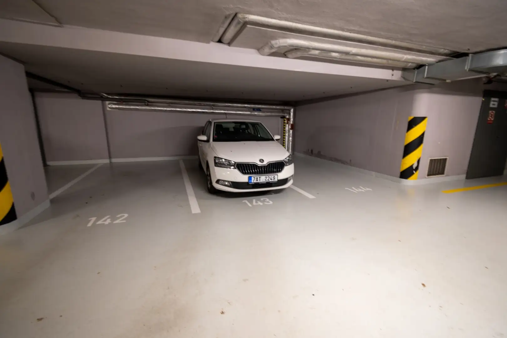 Pronájem bytu 2+kk  o výměře 55 m²  - Praha - Holešovice