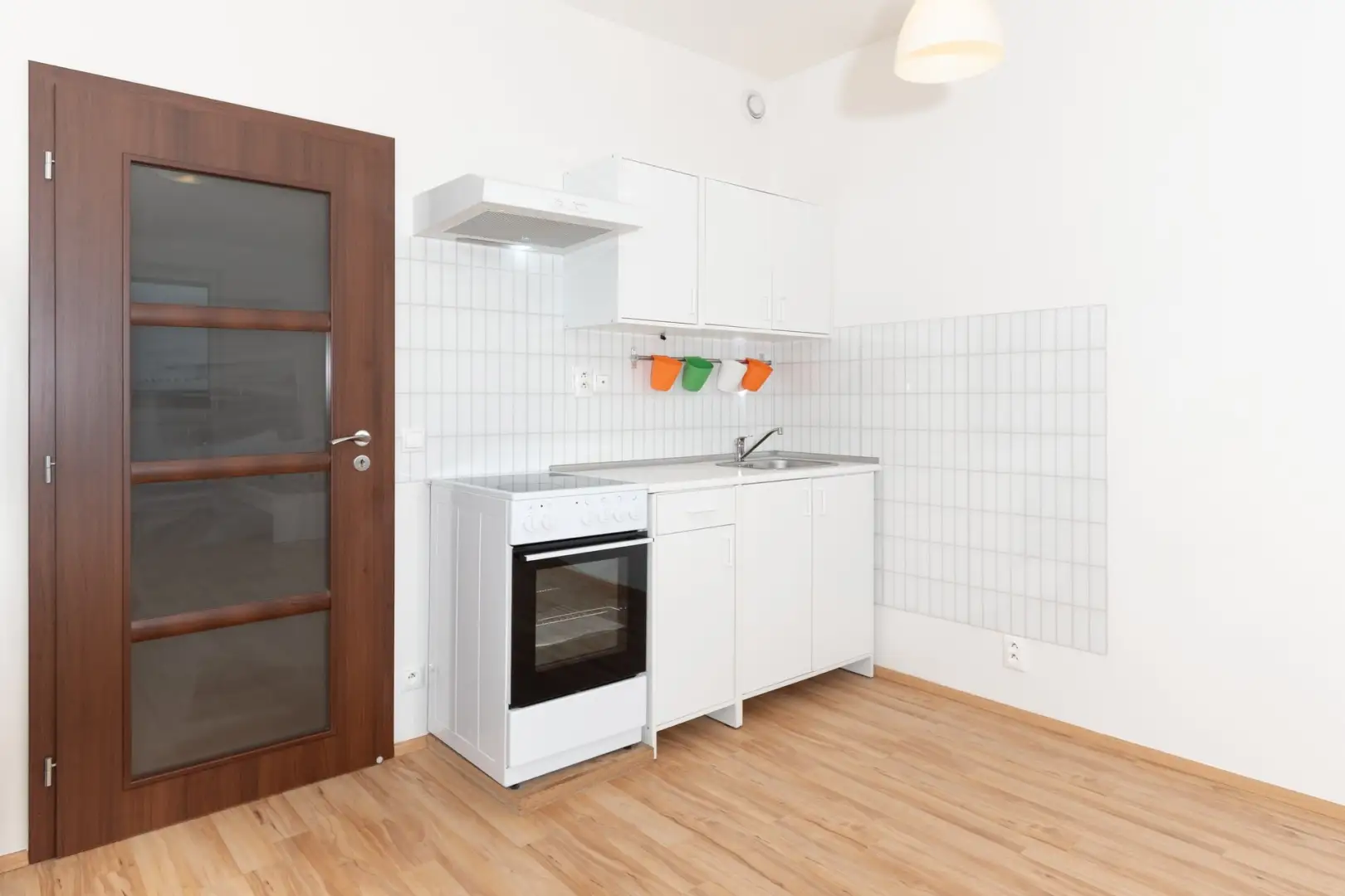 Pronájem byty 1+kk, 33 m² - Praha - Vysočany