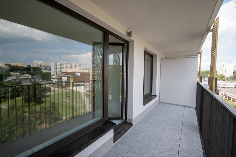 Pronájem bytu 2+kk/B/S o velikosti 57m² - Praha - Modřany