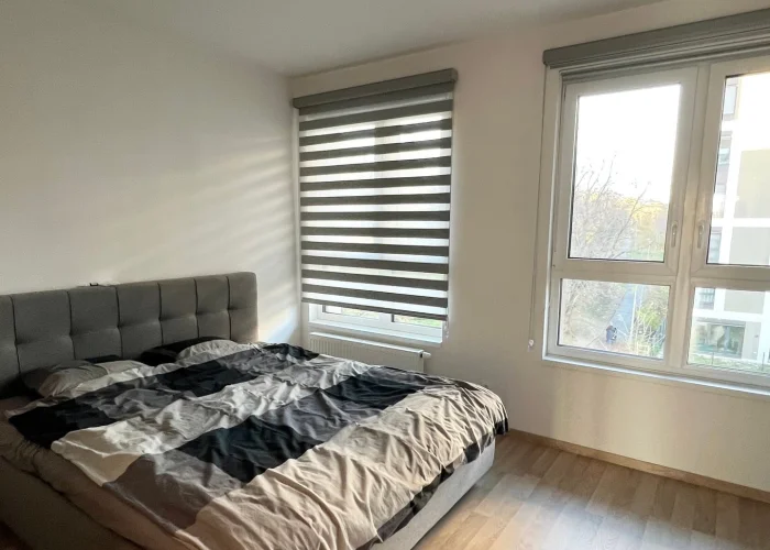Pronájem světlého bytu 2+kk + B/S/G, ulice Olgy Havlové, Praha 3