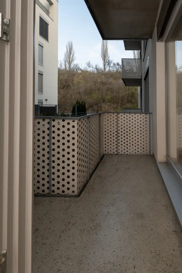 Pronájem bytu 1+kk s balkonem o výměře 42m²  Praha - Žižkov
