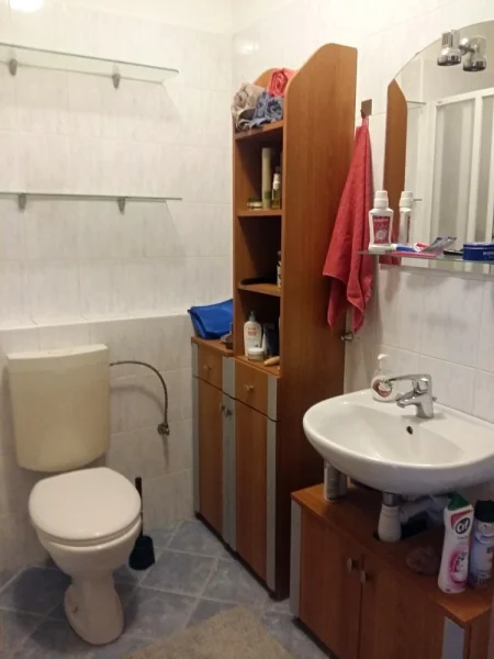 Pronájem bytu 1+kk o výměře 32m² - Praha - Hlubočepy
