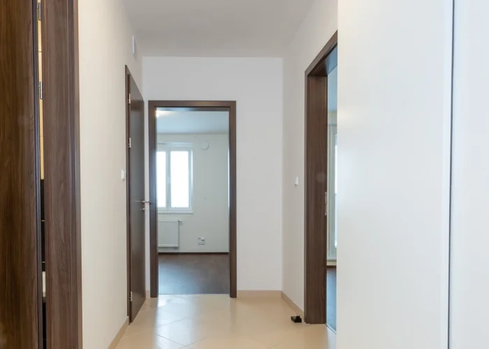 Pronájem bytu 2+kk s balkónem, ulice Poděbradská 1158/49, Praha - Hloubětín